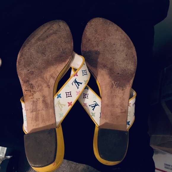 Louis Vuitton yellow sandals size 7 - Picture 3 of 4